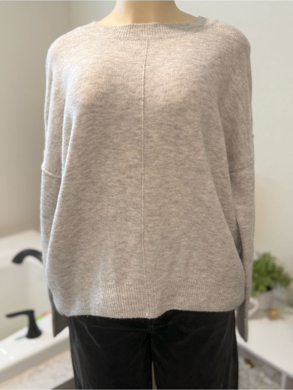 Vince Camuto Soft Heather Gray Oversized Sweater – Size Large